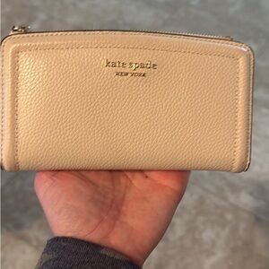 Kate Spade Beige Leather Wallet